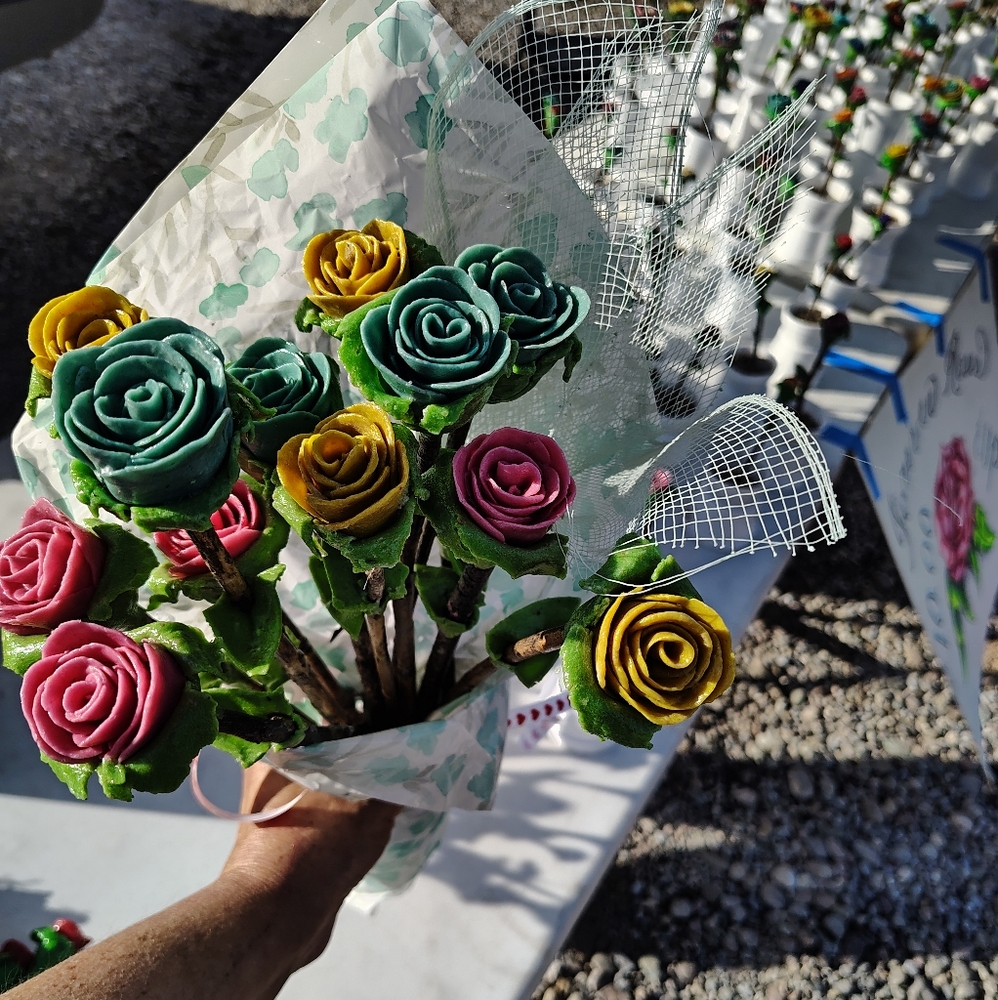 Handmade Forever Roses - Picture 2 of 3